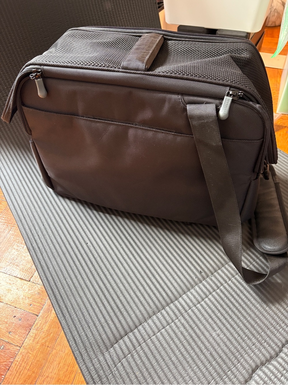 Sleepypod Atom Travel Cat Dog Pet Carrier Bag - Picture 3 of 5